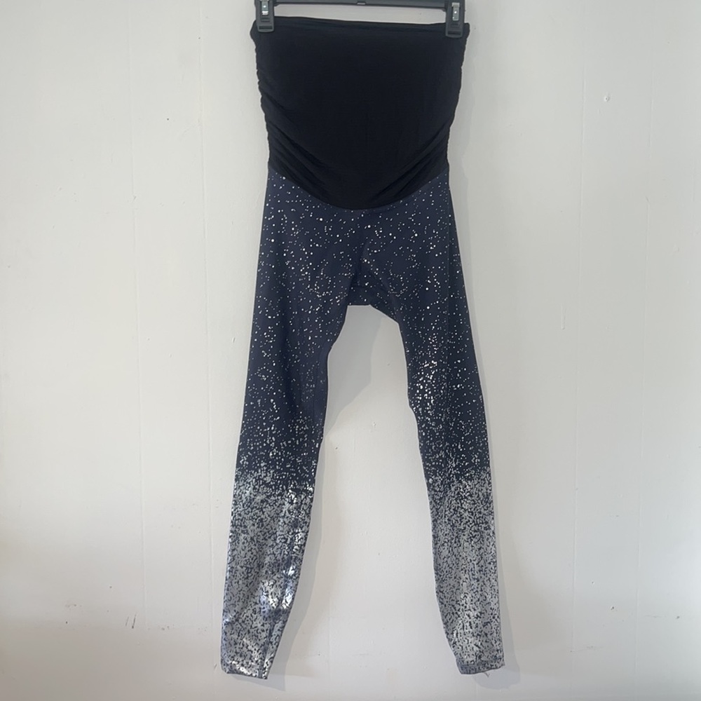 NWOT BEYOND THE BUMP Fold Over Belly
Alloy Ombre Maternity Leggings Sz S